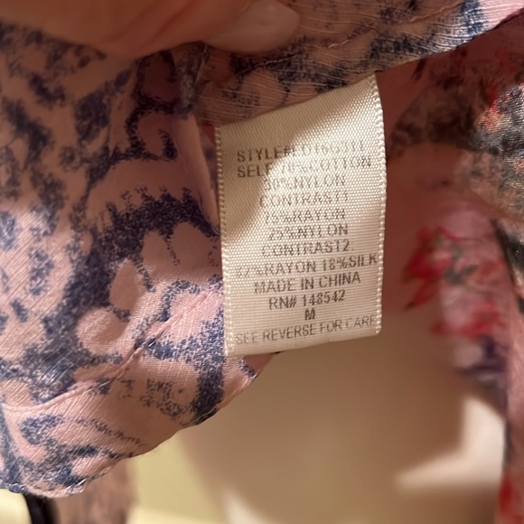 Floral Button down shirt - Picture 8 of 9